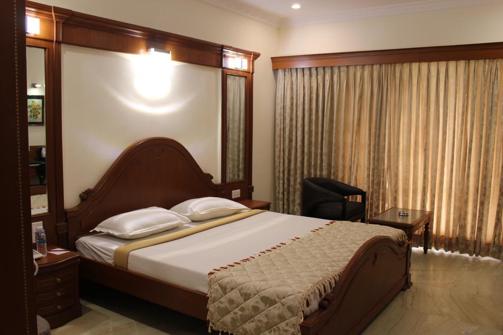 Paramount Inn Sriperumbudur Kültér fotó