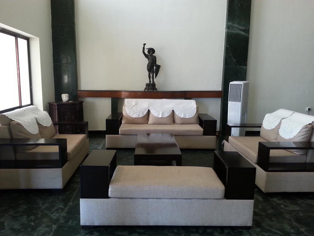 Paramount Inn Sriperumbudur Kültér fotó